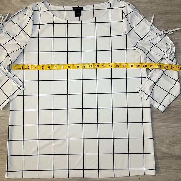 Ann Taylor Factory Women Grid Print Tie Sleeve Top Size Medium White Black - Picture 3 of 11